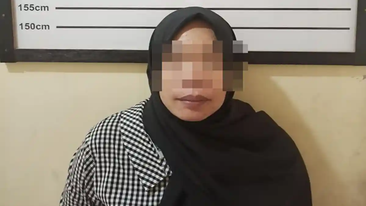 Curi Handphone Juru Parkir, Seorang Ibu Rumah Tangga Diamankan Polisi