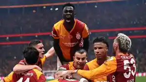 Potret-Pemain-Galatasaray-1.jpg