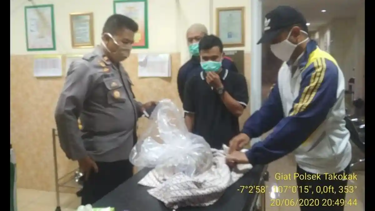 Pemancing Temukan Mayat Bayi Laki-Laki dengan Lidah Menjulur di Cianjur