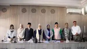 Duta-Besar-Republik-Indonesia-untuk-Tunisia-Zuhairi-Misrawi-menghadiri-ujian.jpg