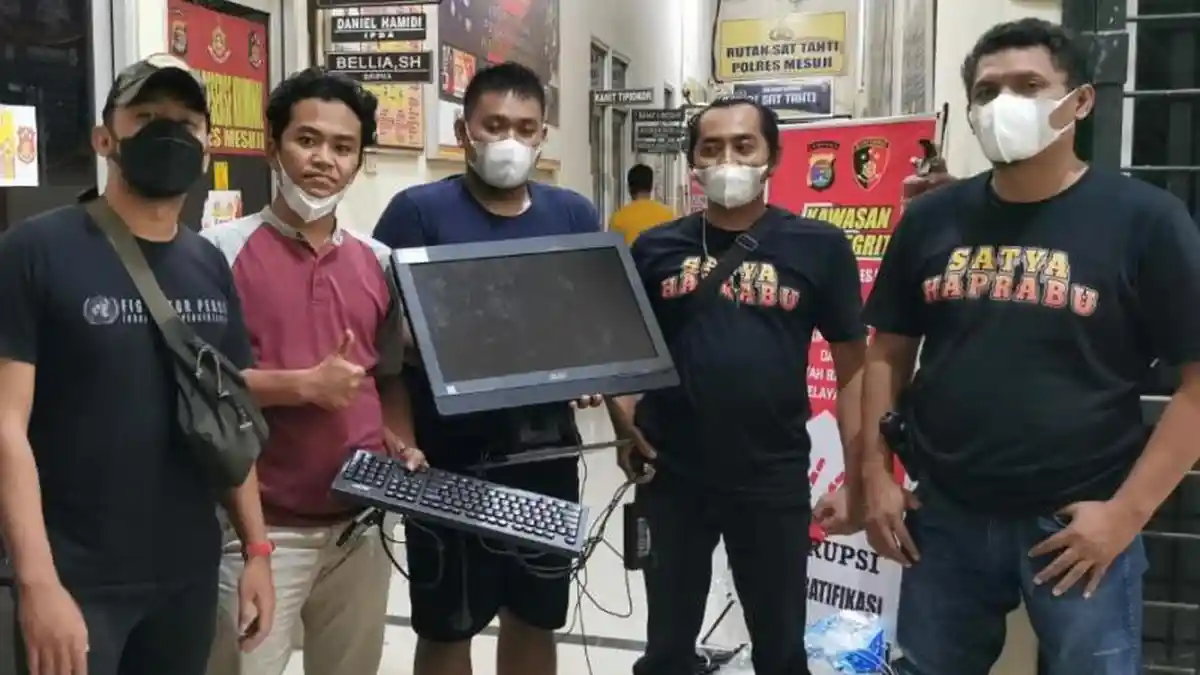BREAKING NEWS Pelaku Pencurian Komputer di SMAN 1 Mesuji Berhasil Diringkus Polisi