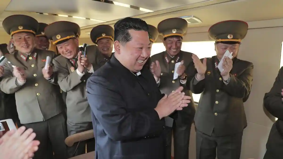 Kim Jong Un Dukung Vladimir Putin Tumpas 'Pasukan Musuh'