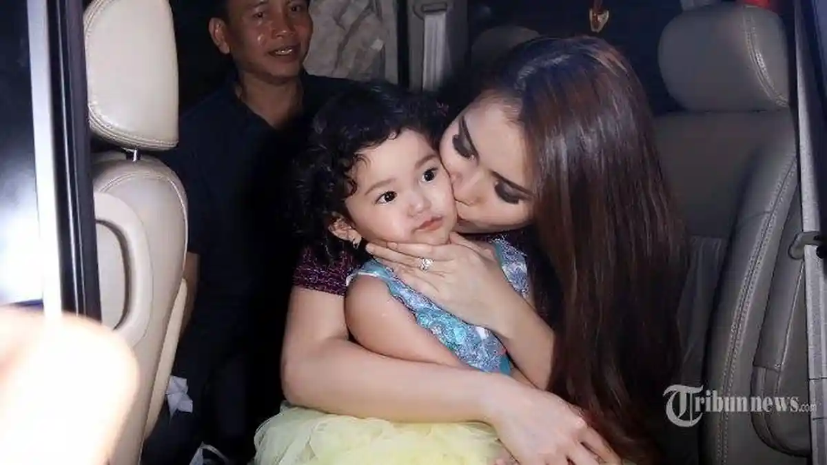 Instagram Syifa Asifa - Gemes! Promosikan Minuman Tantenya, Celotehan Bilqis Banjir Pujian