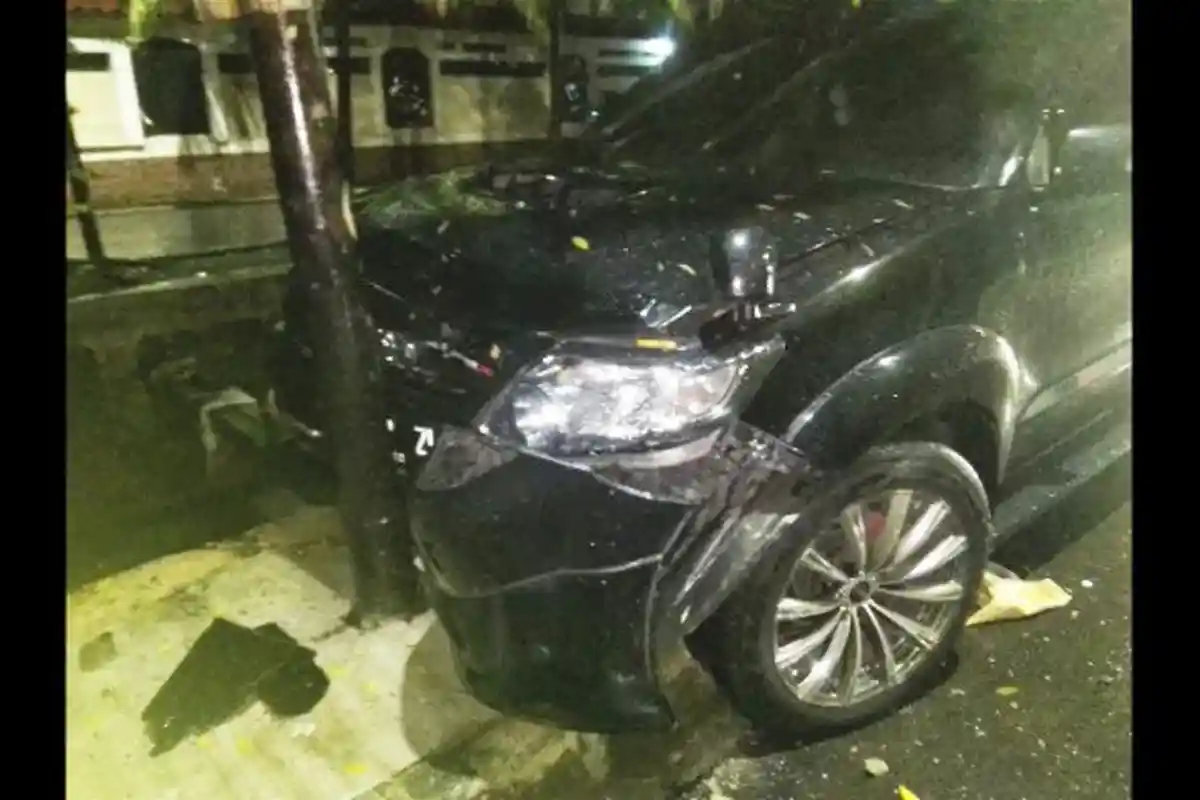 Netizen Bongkar Kejanggalan dalam Kecelakaan Setya Novanto