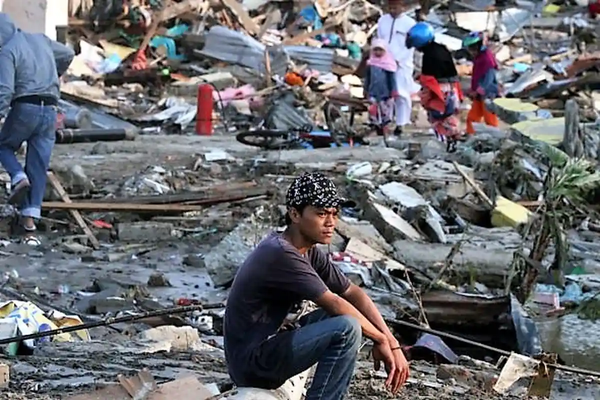 Kisah Syaiful Mencari Ibunya yang Terdampak Tsunami Palu di Antara Banyaknya Gelimpangan Mayat