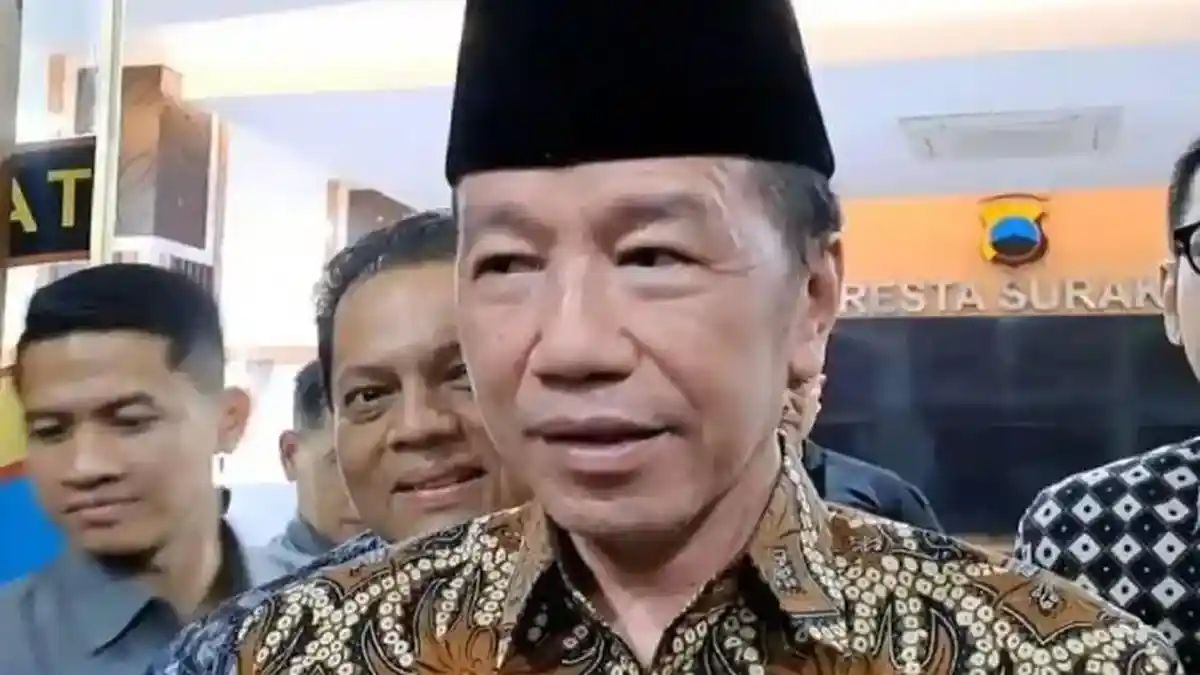 Akhirnya Relawan Akui Rencana Jokowi Keliling Indonesia Demi PSI, Prediksi Pengamat Dibantah