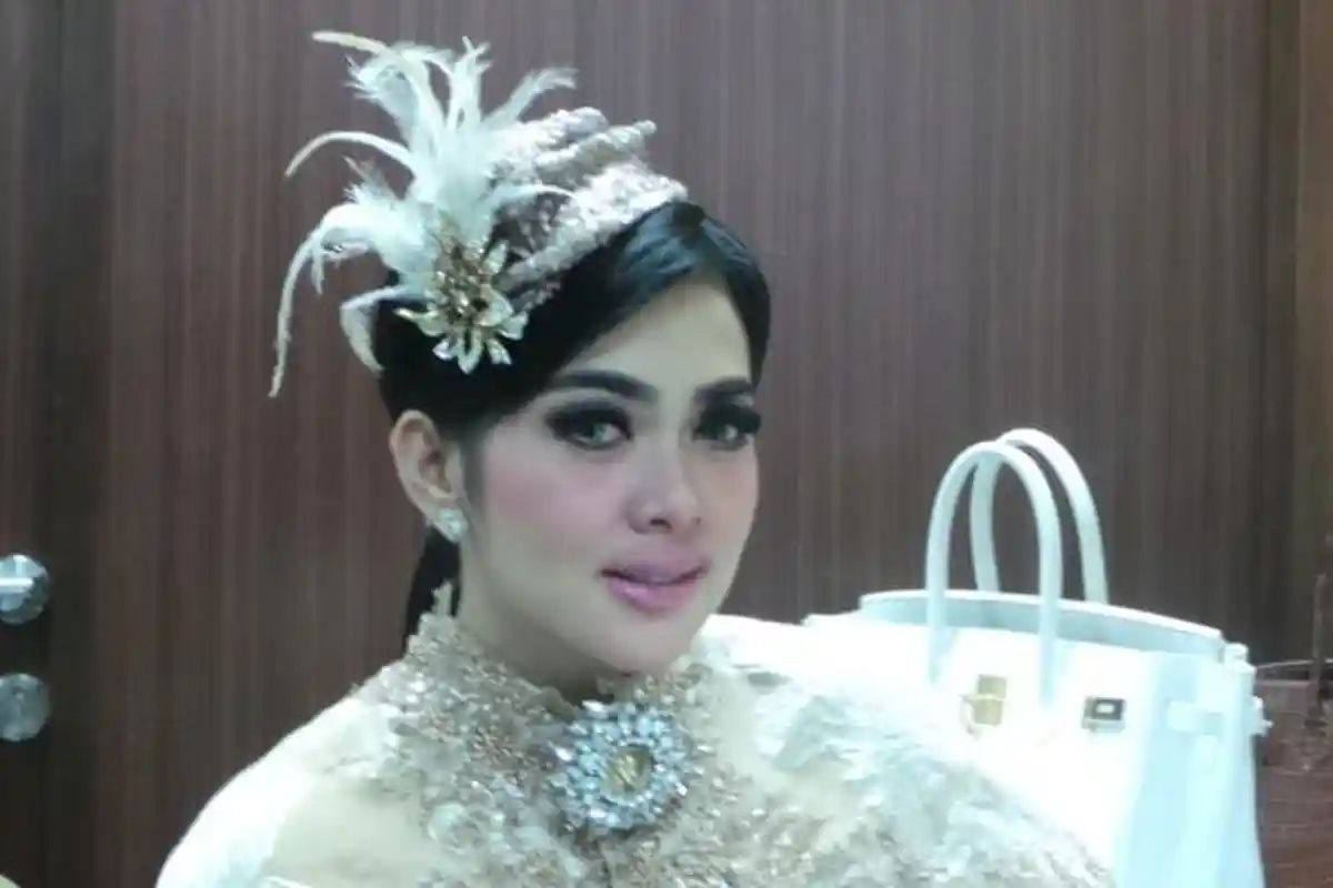 Syahrini: Incesss Paling Suka Mainin Burung-burung Manjaaa!