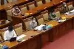 rapat-kerja-komisi-x-dpr-ri-dengan-mendikbud-nadiem-makarim_20210318_202302.jpg