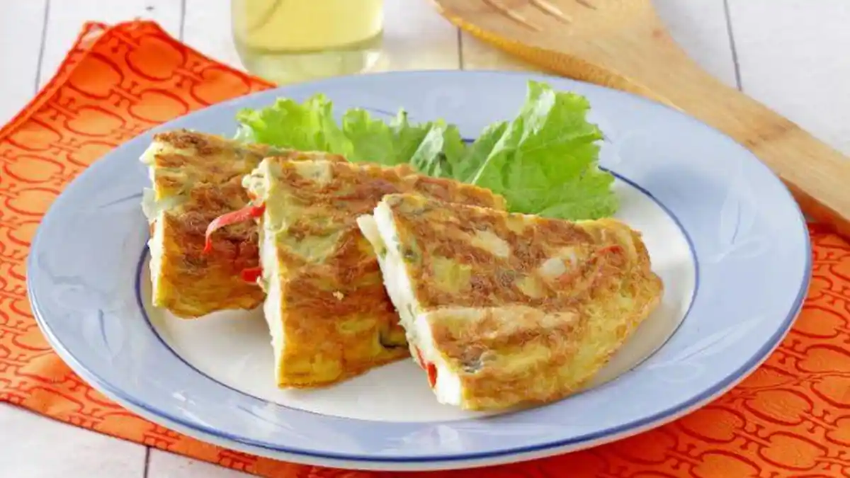 Resep Telur Dadar Otak Otak, Cocok jadi Menu Pelengkap Makan Siang Bareng Keluarga