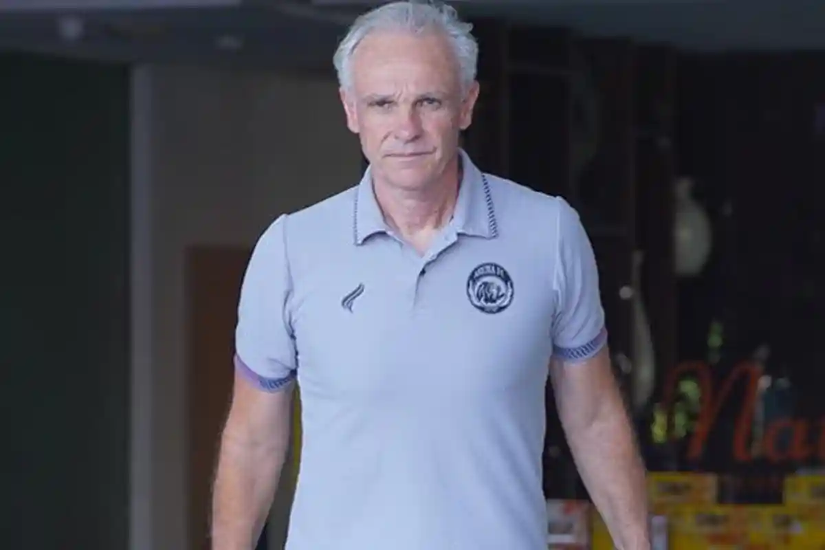 BREAKING NEWS: Arema FC Pecat Joel Cornelli