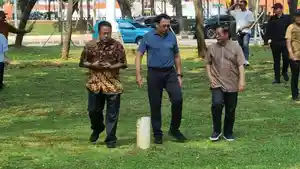 Ahok-bertemu-dengan-paslon-Cagub-Cawagub-Jakarta-dari-PDIP-Pramono-Anung-Rano-Karno.jpg