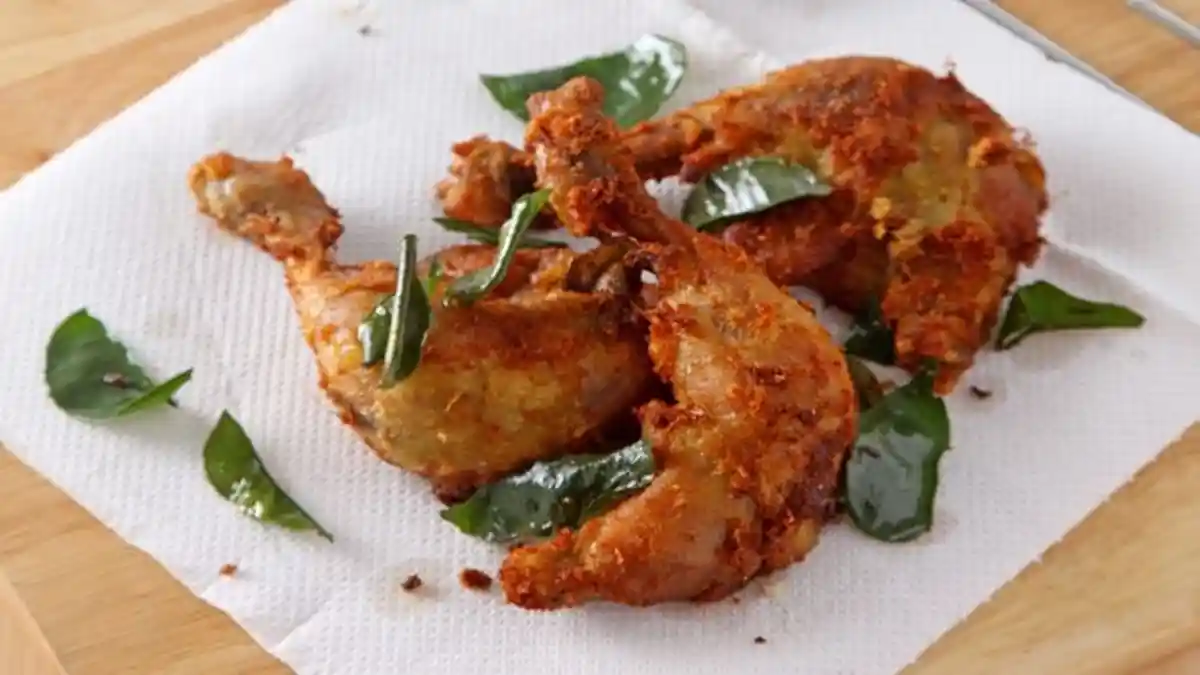 Resep Menu Makan Siang istimewa: Ayam Goreng Kuning Aroma Daun Jeruk
