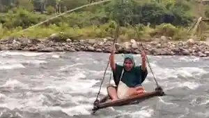 menyeberang-sungai-Alas.jpg