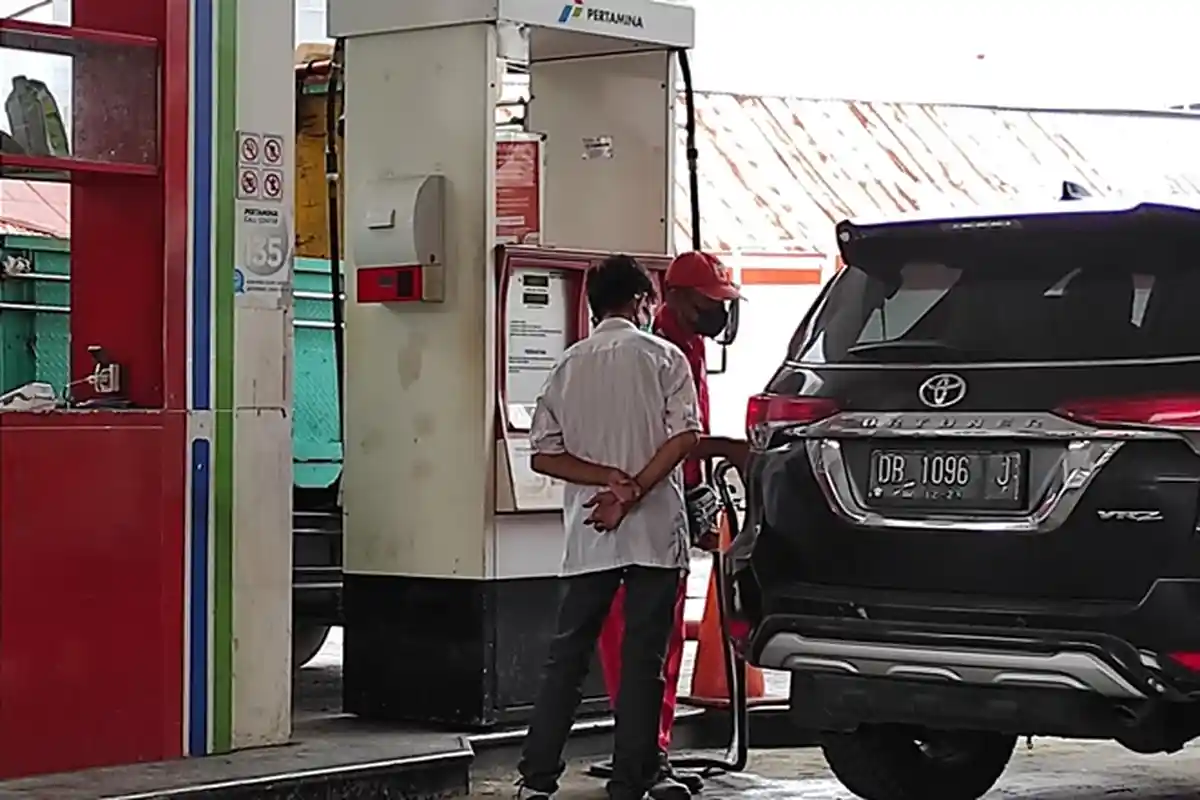 Daftar Kelompok Masyarakat dan Sektor yang Berhak Dapat Solar Subsidi