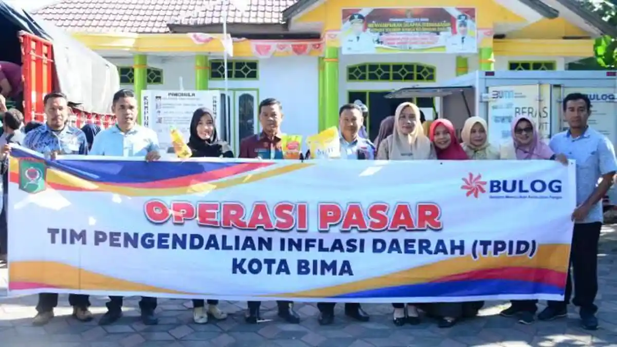Pemkot Bima Gandeng Bulog Cabang Bima Gelar Operasi Pasar Pasca Lebaran