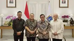 Wakil-Gubernur-DKI-Jakarta-periode-2007-2012-Prijanto-dan-Pramono-Anung.jpg