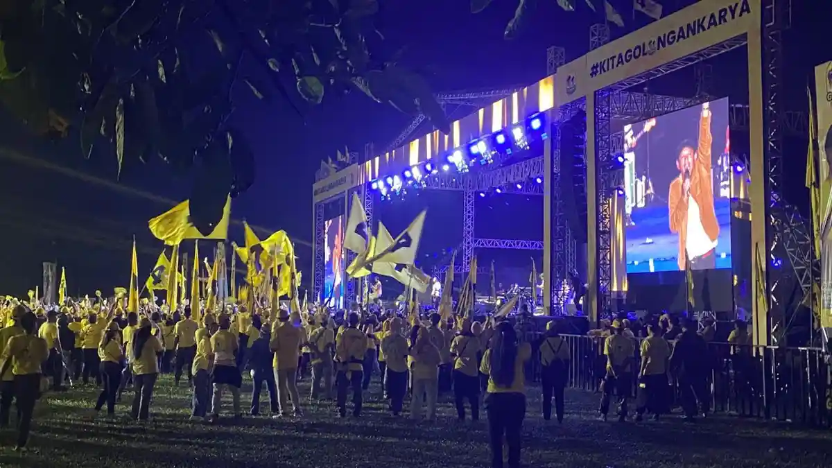 Meriah! Band Dadali dan Wali Bakar Semangat Kampanye Akbar Partai Golkar di Pakansari Bogor
