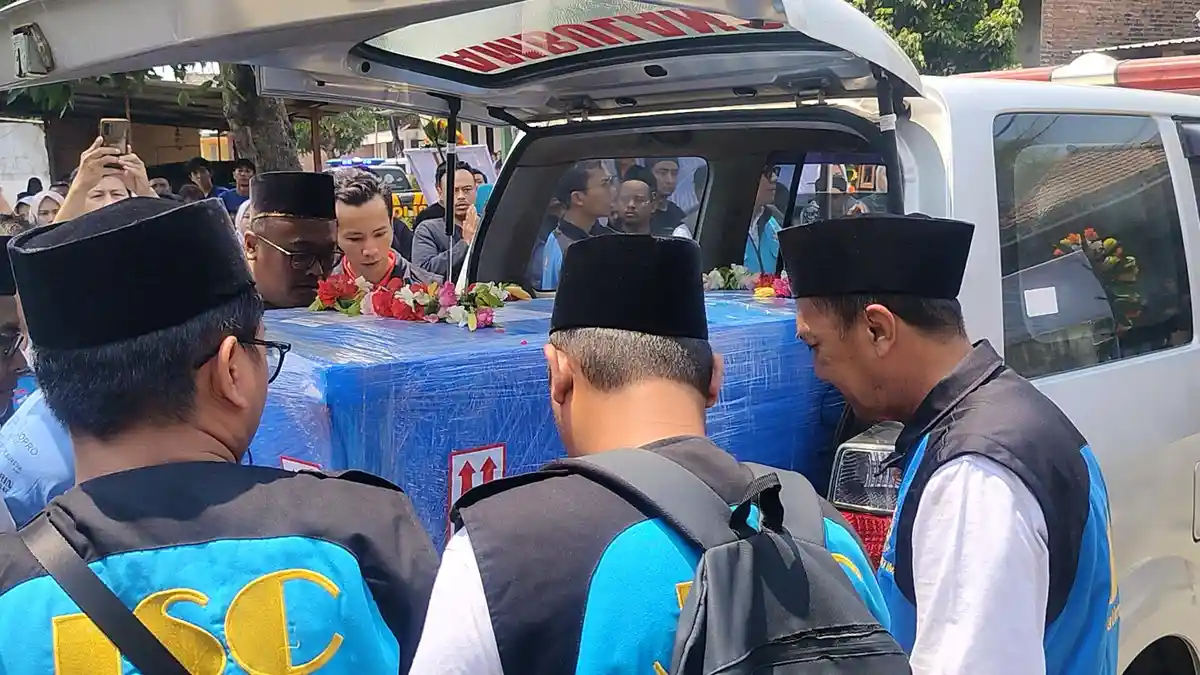 Kisah Perjalanan Ghondam Prakoso asal Jombang, Juru Mudi hingga Mualim Dua KM Virgo Transport 8