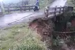 Jembatan-Garung-Terkikis.jpg