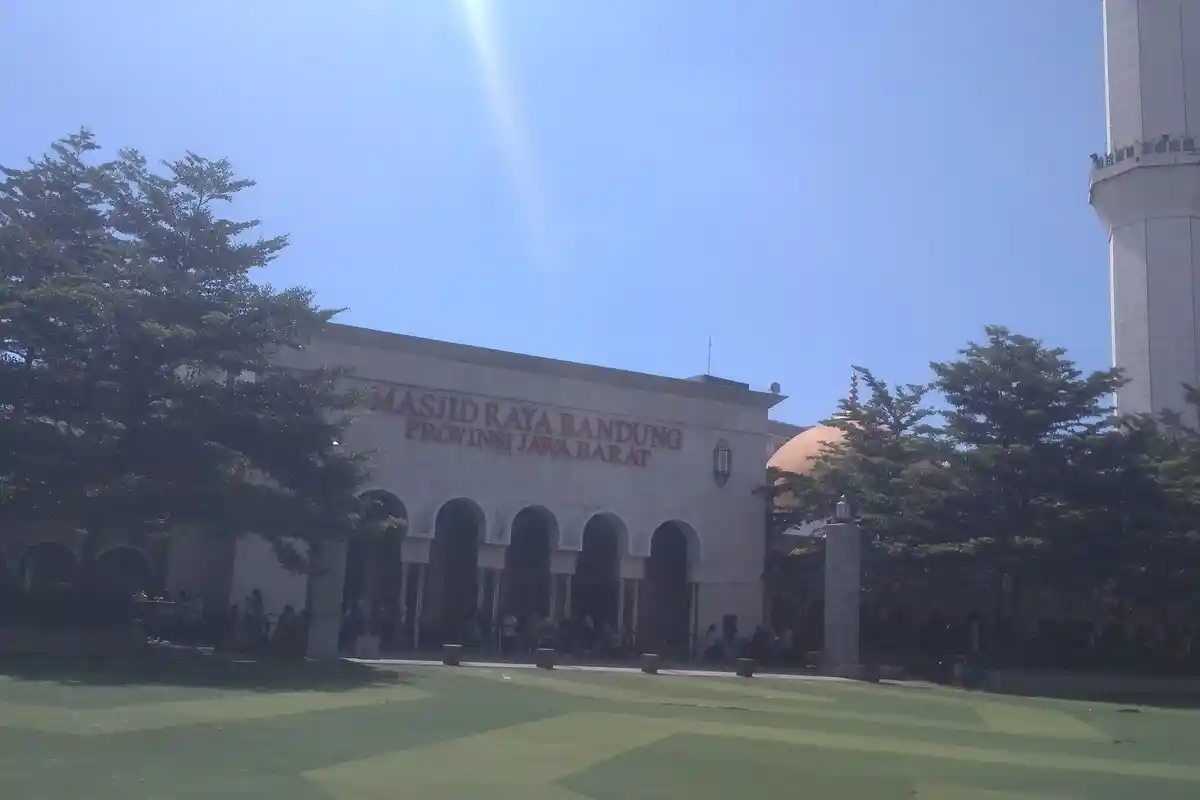 Ramadan Tahun Ini, Masjid Raya Bandung Siap Kembali Selenggarakan Salat Tarawih Berjamaah