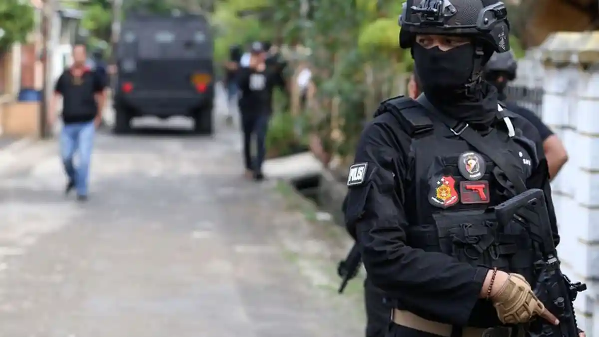Terduga Teroris di Sumbar Dicokok Densus 88, Bekerja Sebagai Sopir, Kades : Orangnya Kurang Bergaul