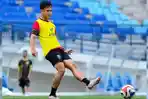 Pemain-Persela-Lamongan-menjalani-official-training-jelang-laga-Persela-Lamongan-vs-PSS-Sleman.jpg