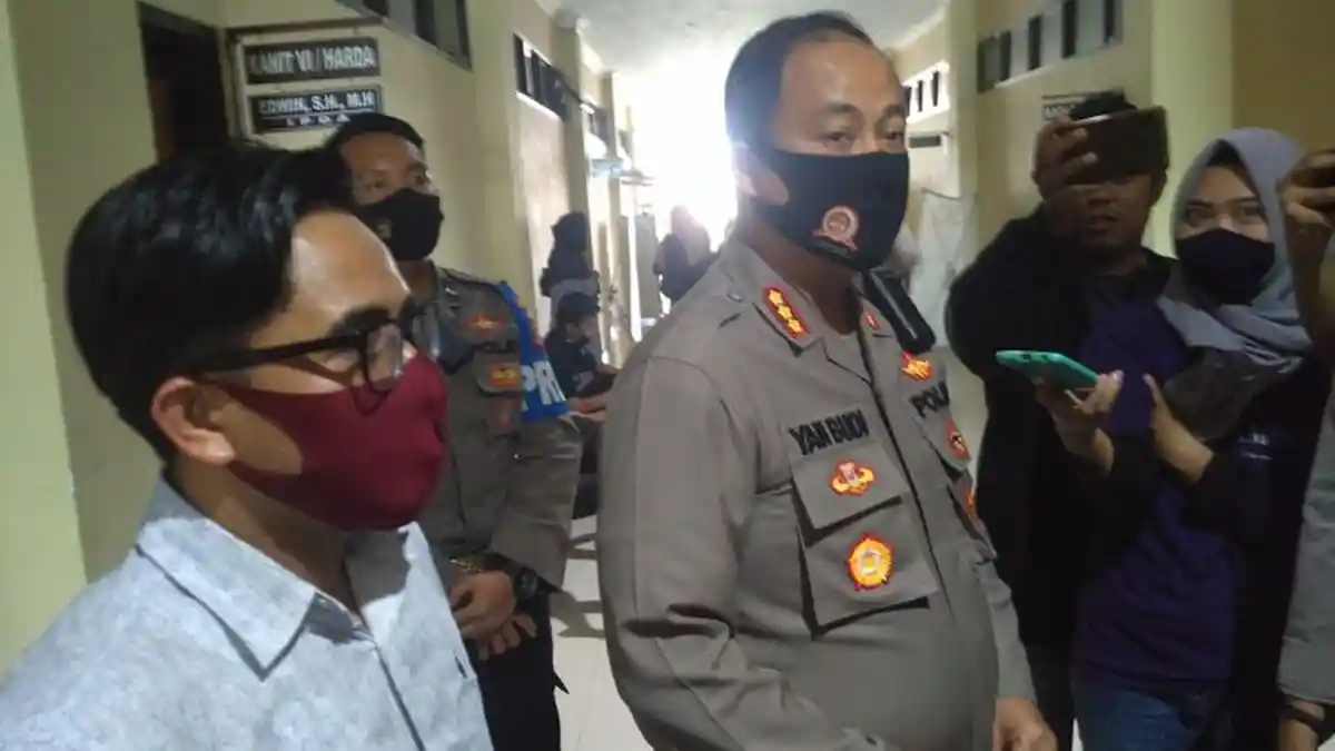 Kata Polisi soal Sosok Pemesan Artis VS: Pekerjaan Swasta, Warga Lampung