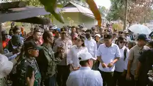 sherly-laos-ke-patani-barat.jpg
