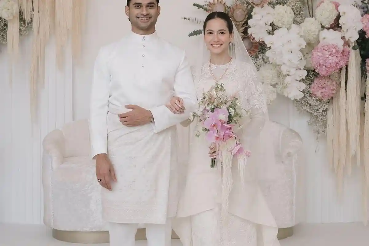 Potret Pevita Pearce Pakai Gaun Pengantin Adat Melayu, Umumkan Menikah dengan Pria Berinisial M