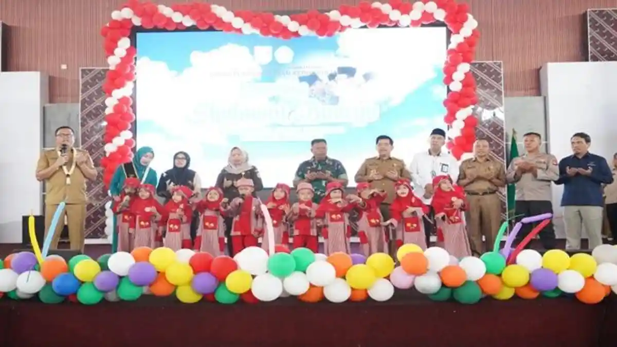 Pj Bupati Muhammad Farid Launching Gerakan Ayo Bersholawat di Satuan Pendidikan