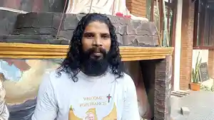 Pater-Arockia-Viknesh-MGL-asal-India.jpg