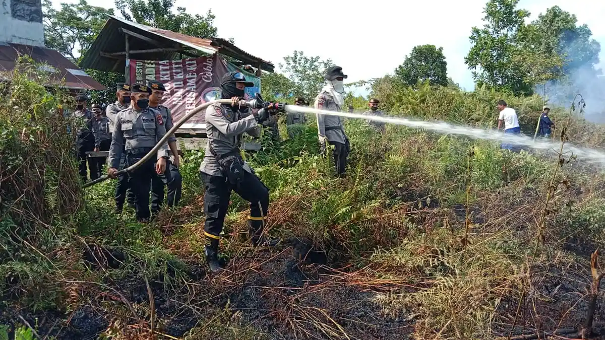 Cuaca Semakin Panas, TIM SAR Ditsamapta Polda Kalbar ke Lokasi Rawan Karhutla di Kubu Raya