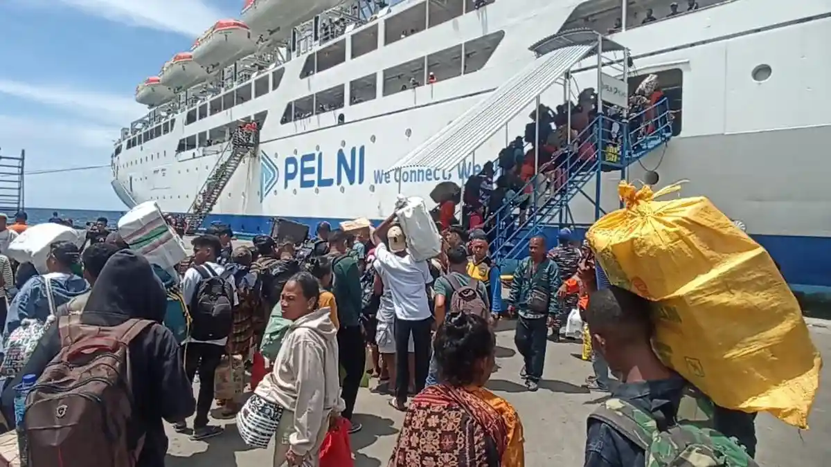 Libur Lebaran, 6.468 Turun di Pelabuhan Lorens Say Maumere Sikka NTT 