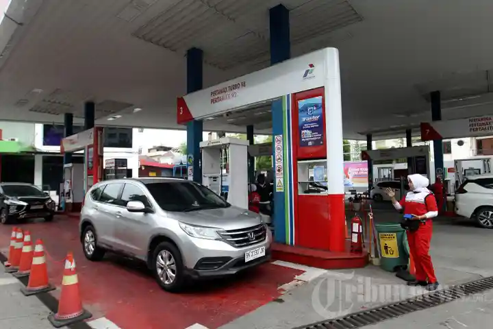 Suasana-SPBU-Pertamina-di-Medan-Pasca-Kenaikan-Harga-Pertamax_20260610_220140.jpg