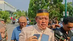 ALARM-PINTAR-PERLINTASAN-Wali-Kota-Bekasi-Tri-Adhia.jpg