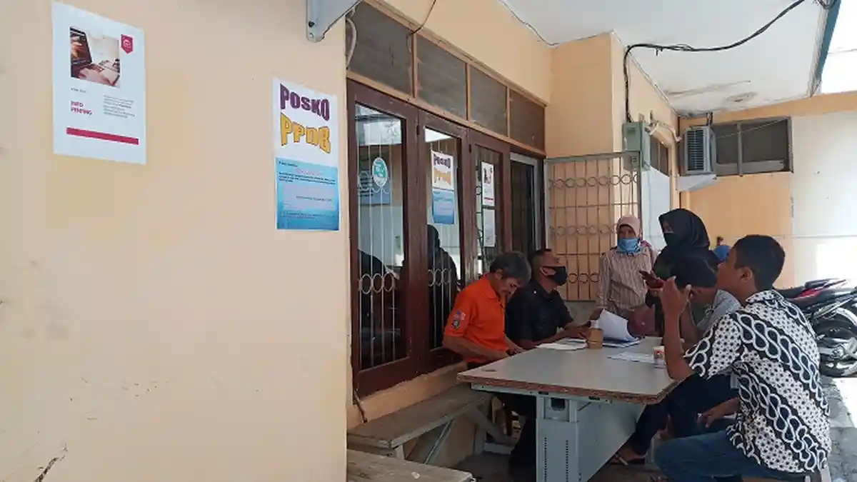 Disdik Sumbar Jawab Keluhan Orang Tua Terkait PPDB Online, Selalu Ada Kendala Nanti Dicari Solusi