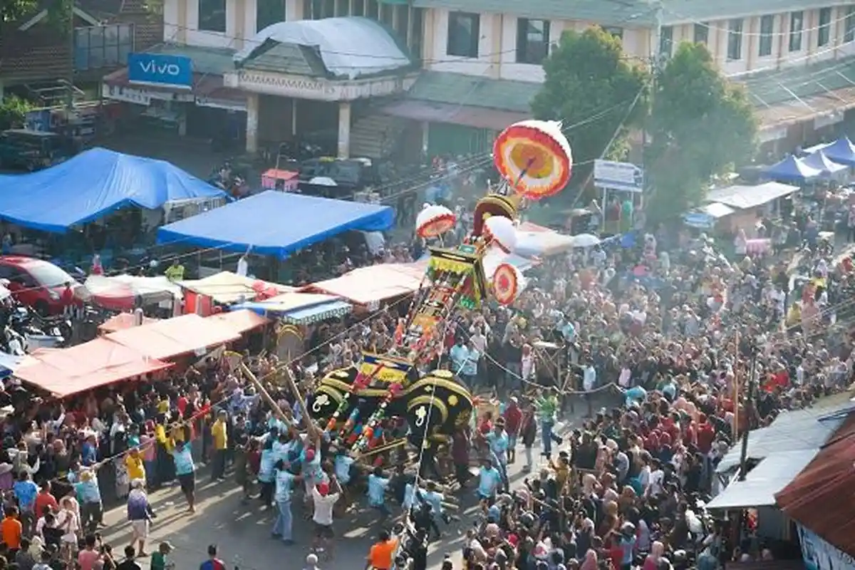 Tabuik Piaman 2024 Raup Pendapatan Rp40 Miliar, Pariwisata Pariaman Meroket