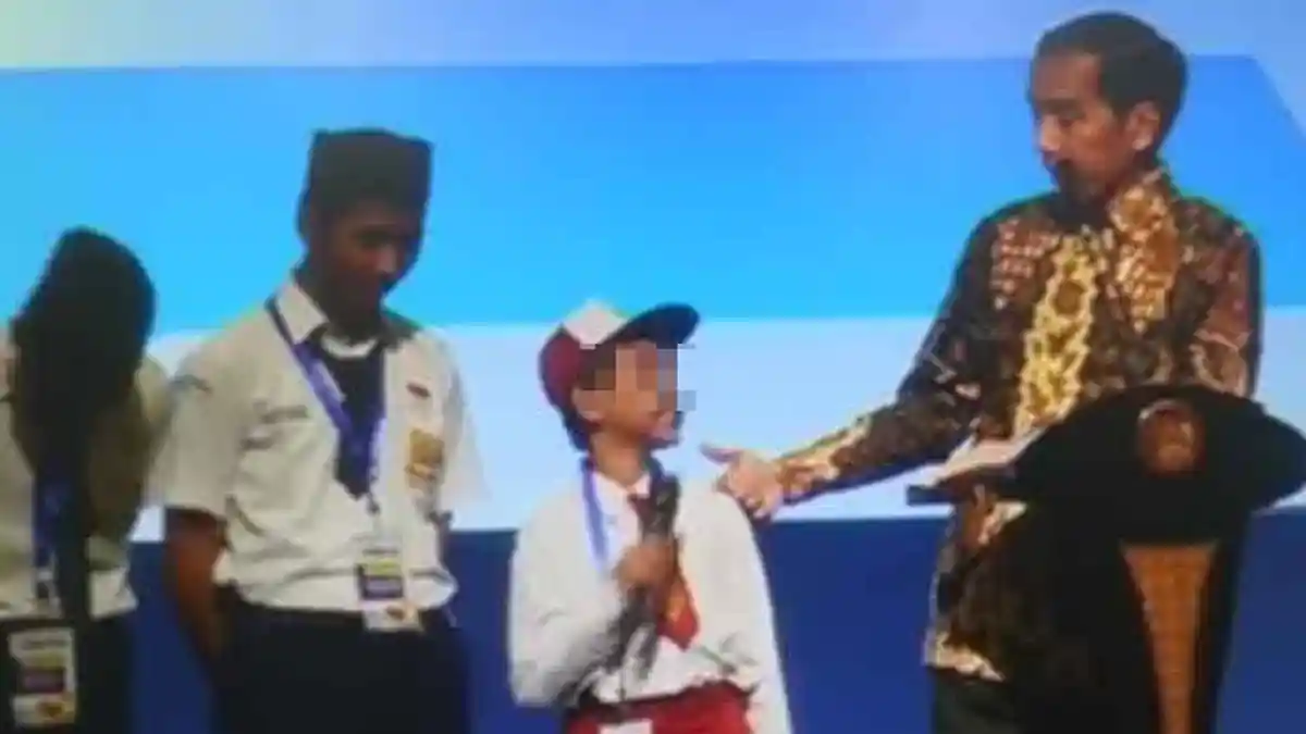 Sepeda dari Jokowi, Hadiah yang Sudah Lama Diinginkan AR