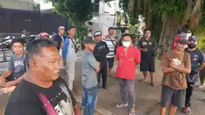 Para-pedagang-protes-dengan-rencana-digelarnya-pasar-malam.jpg
