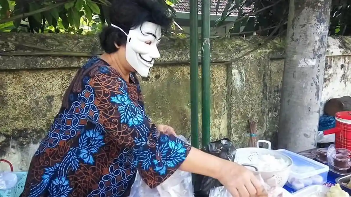 Viral Medsos, Bubur Topeng Bu Nani di Yogyakarta, Begini Kisahnya