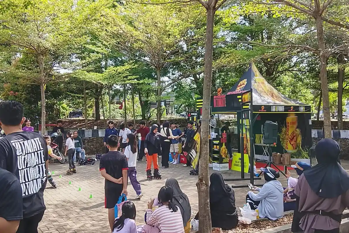 Keseruan CFD Take Over Extra Joss Ultimate dengan Komunitas In Line Skate Lampung