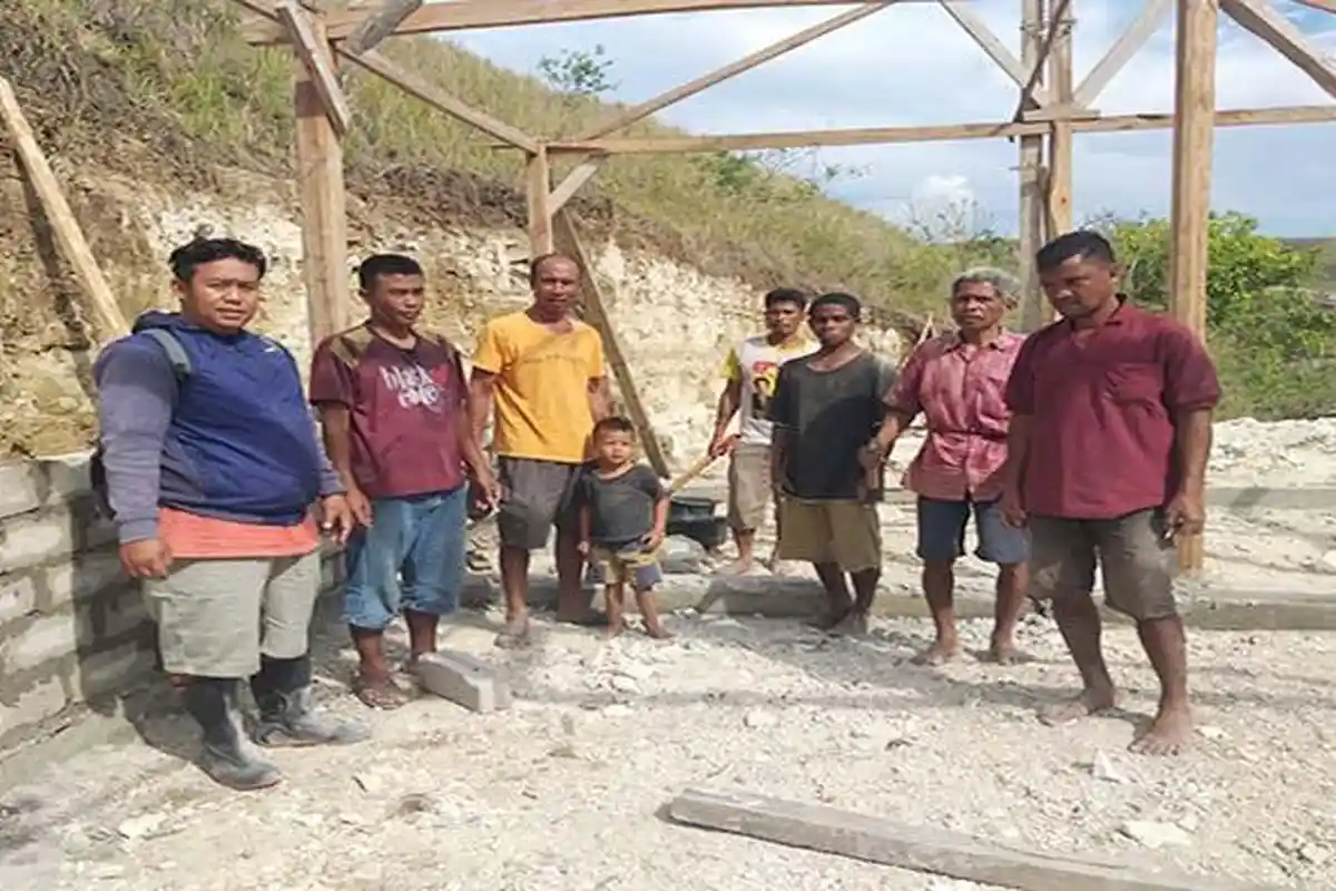 Cerita Polisi Inspiratif di Polres Sumba Timur Berawal dari Mimpi hingga Bangun 4 Gereja