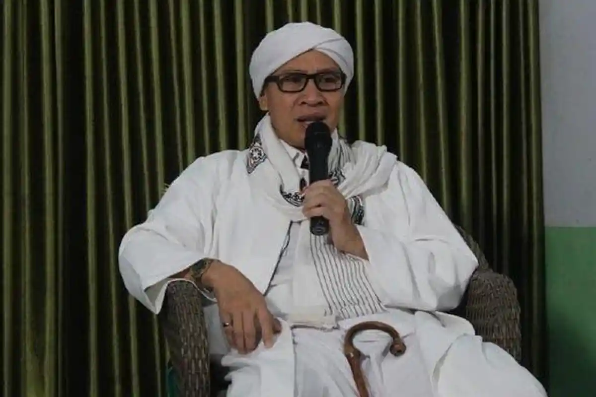 Bolehkah Perempuan Mengerjakan Sholat Dzuhur Sebelum Sholat Jumat? Penjelasan Buya Yahya