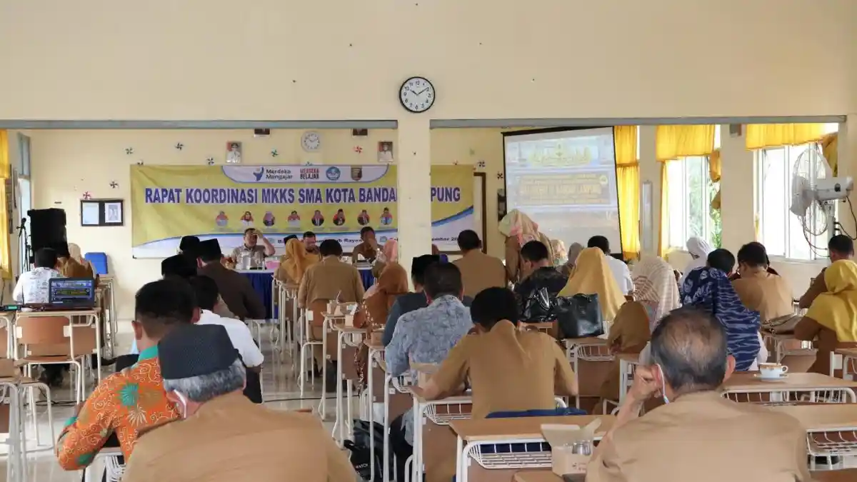 Rapat MKKS SMA Negeri 15 Bandar Lampung dan Sosialisasi Kelas XII dengan PTN dan PTS - SMA15.jpg