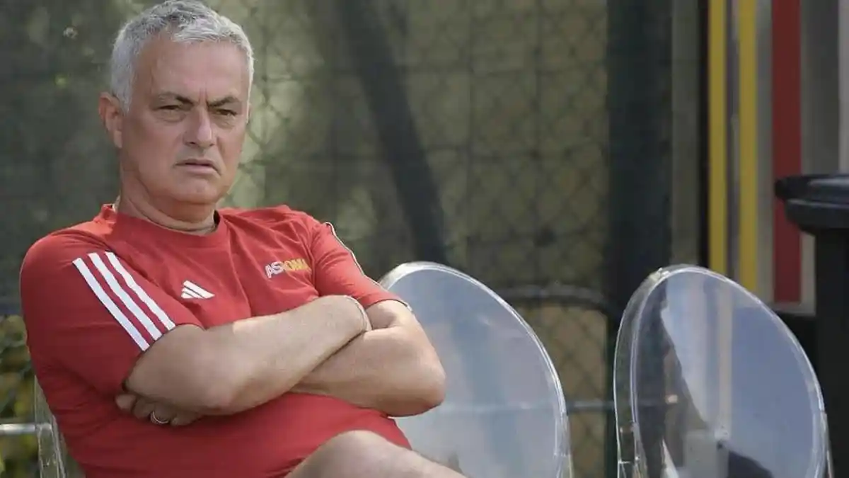 Mancini, Llorente dan Ndicka Dipilih Jose Mourinho di Jadwal AS Roma Berikutnya, Smalling Sulit