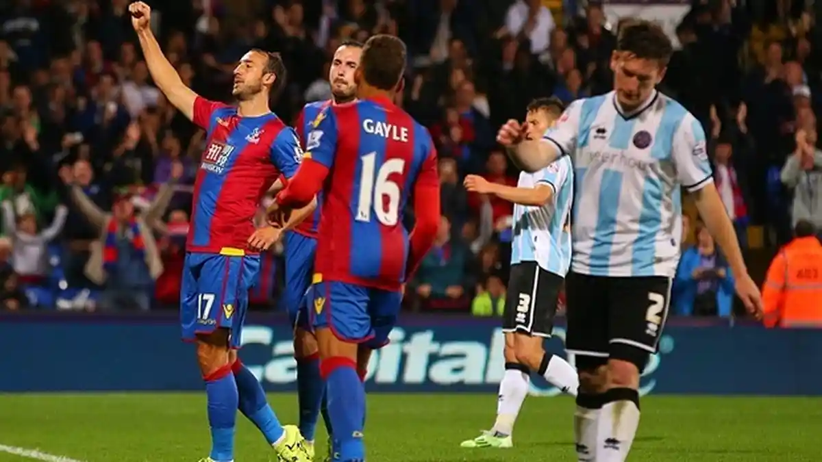 Shrewsbury Town Beri Kejutan Crystal Palace