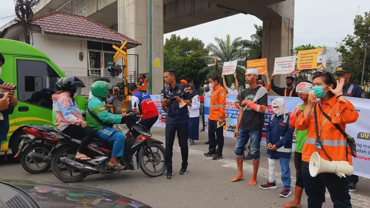 PT KAI Divre I SU Lakukan Sosialisasi Keselamatan Serentak di 77 Pelintasan Sebidang