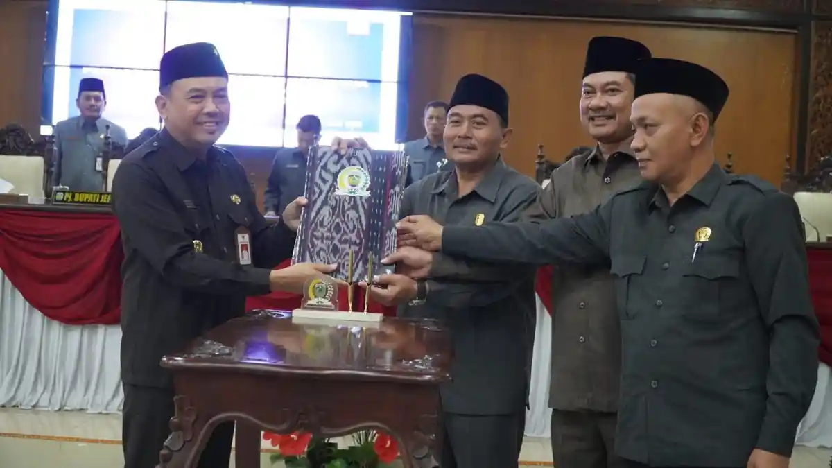 Tok! DPRD Jepara Setujui Ranperda Pertanggungjawaban Pelaksanaan APBD 2022