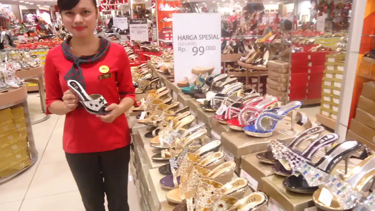 Cuci Gudang Produk FLD & Fladeo di Matahari Plaza Balikpapan