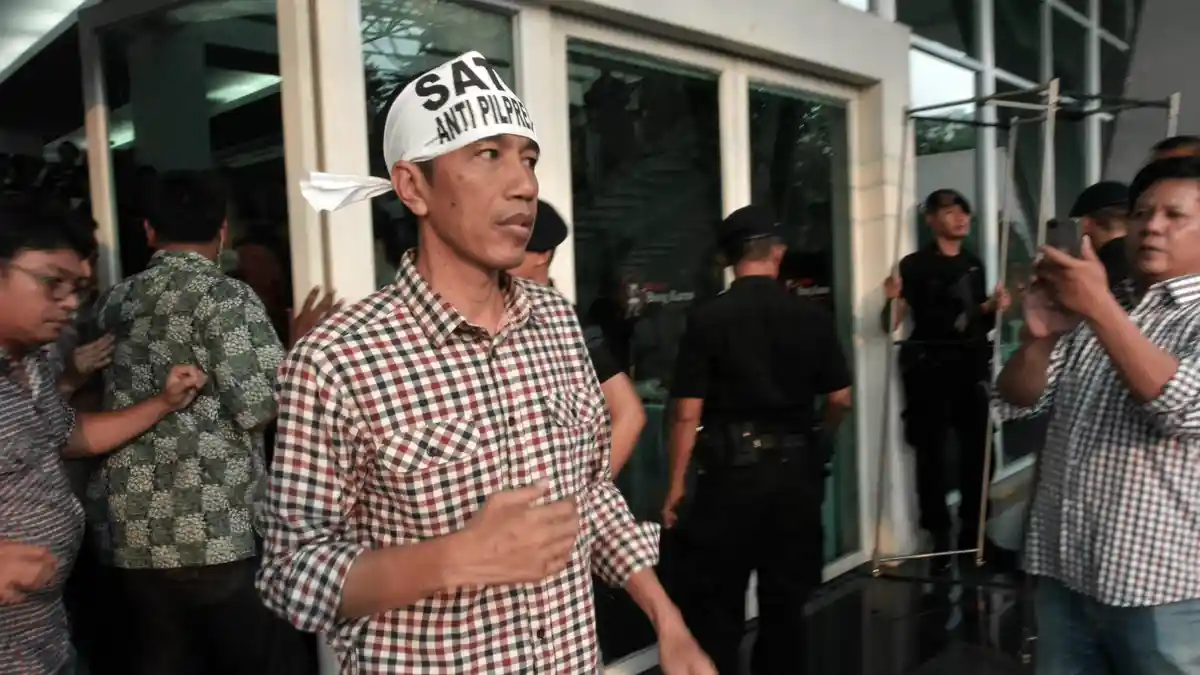 Rombongan Umrah Jokowi Ada 14 Orang
